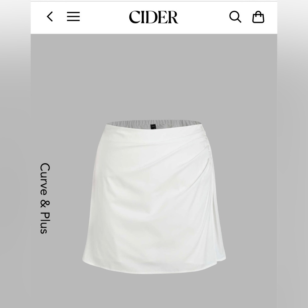 Curve & Plus Solid Basic Ruched Side Mini Skirt
Color: White  Size: 1XL